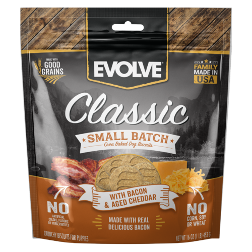 Evolve Classic Small Batch Oven Baked Biscuits with Bacon & Aged Cheddar Treats